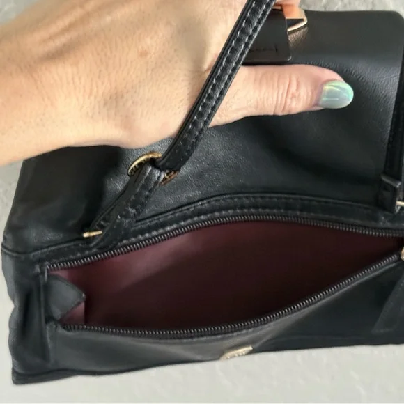 Kooba Soft Black Leather Elegant Black Cross Body Bag - Picture 7 of 8